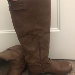 Brown boots